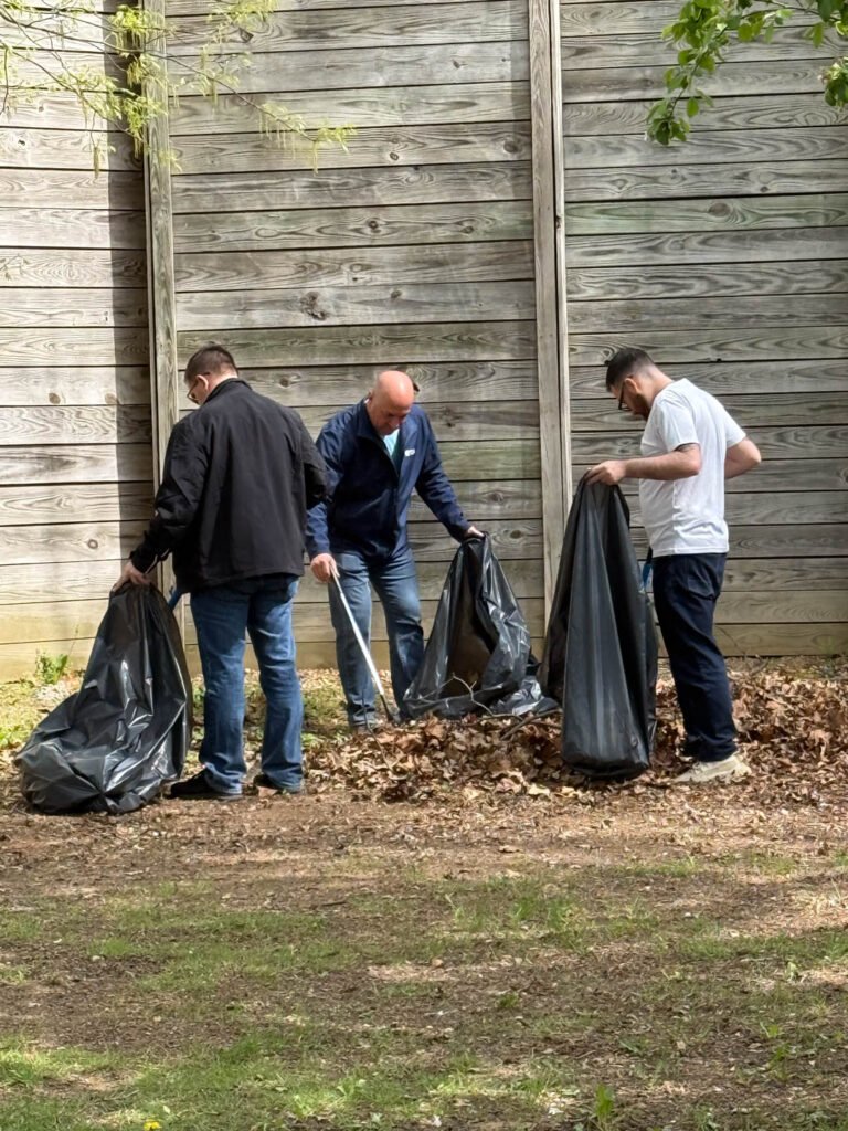neighbors cleaning up